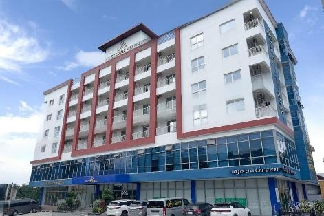 Off-campus hotel